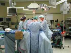 Implantation d'une prothèse défectueuse et responsabilité sans faute du service hospitalier